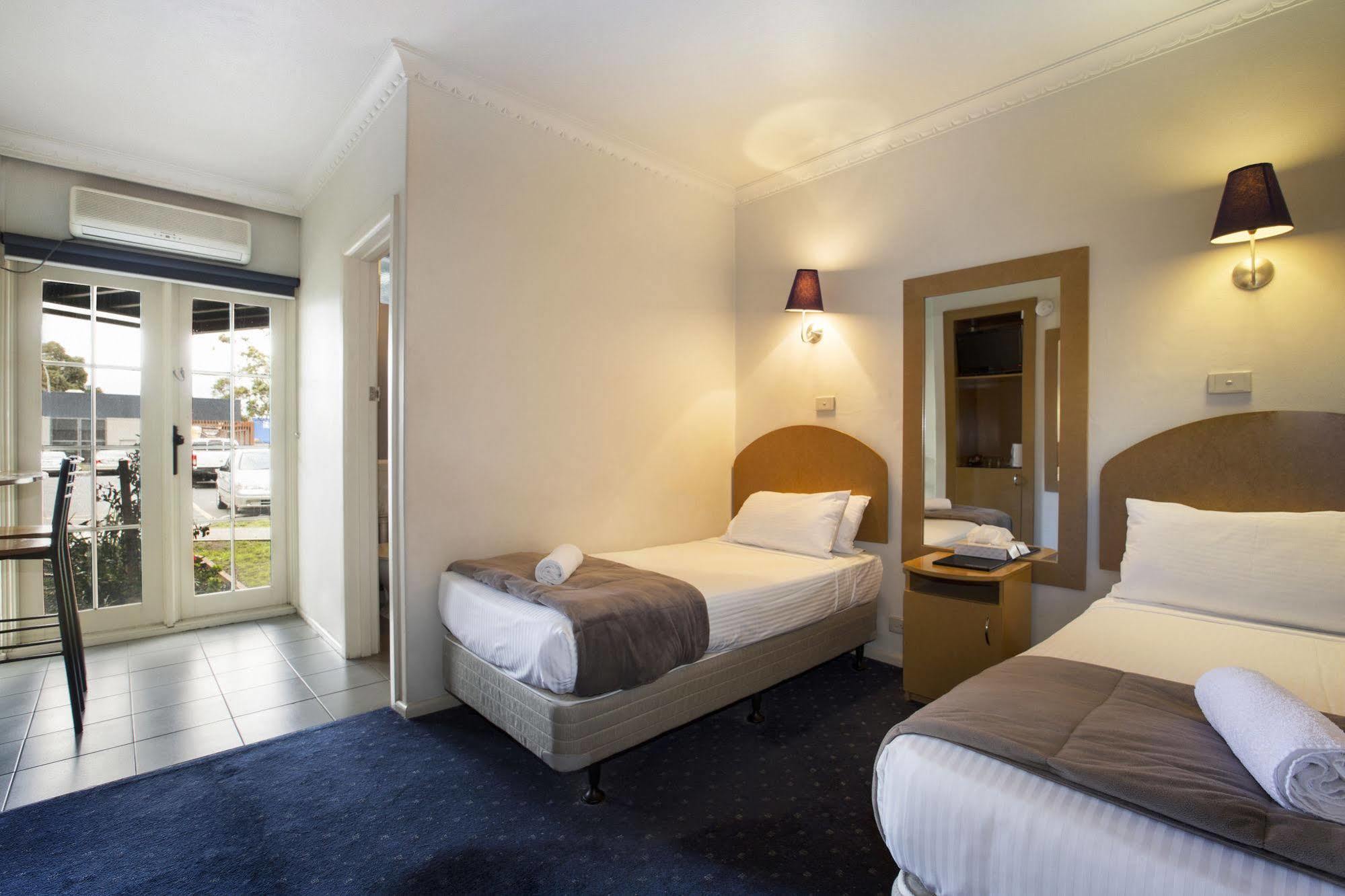 Nightcap At Skyways Hotel Melbourne Luaran gambar